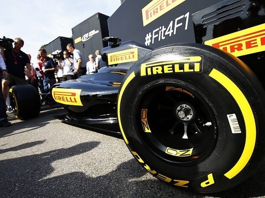 Atualmente, a Pirelli emprega cerca de 31.600 pessoas e possui 19 fábricas localizadas em 12 países, com aproximadamente 16.500 pontos de venda em mais de 160 países.