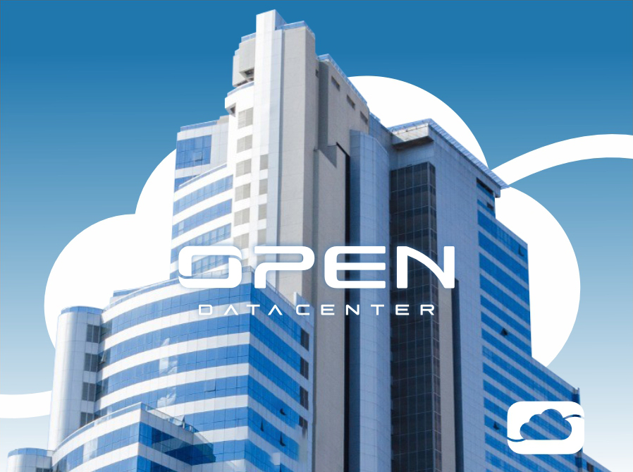Imagem de divulgação prédios com o logo da OPEN DATA CENTER