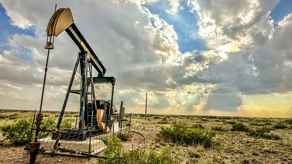Oracle backs Well Done Foundation to plug orphaned New Mexico oil wells