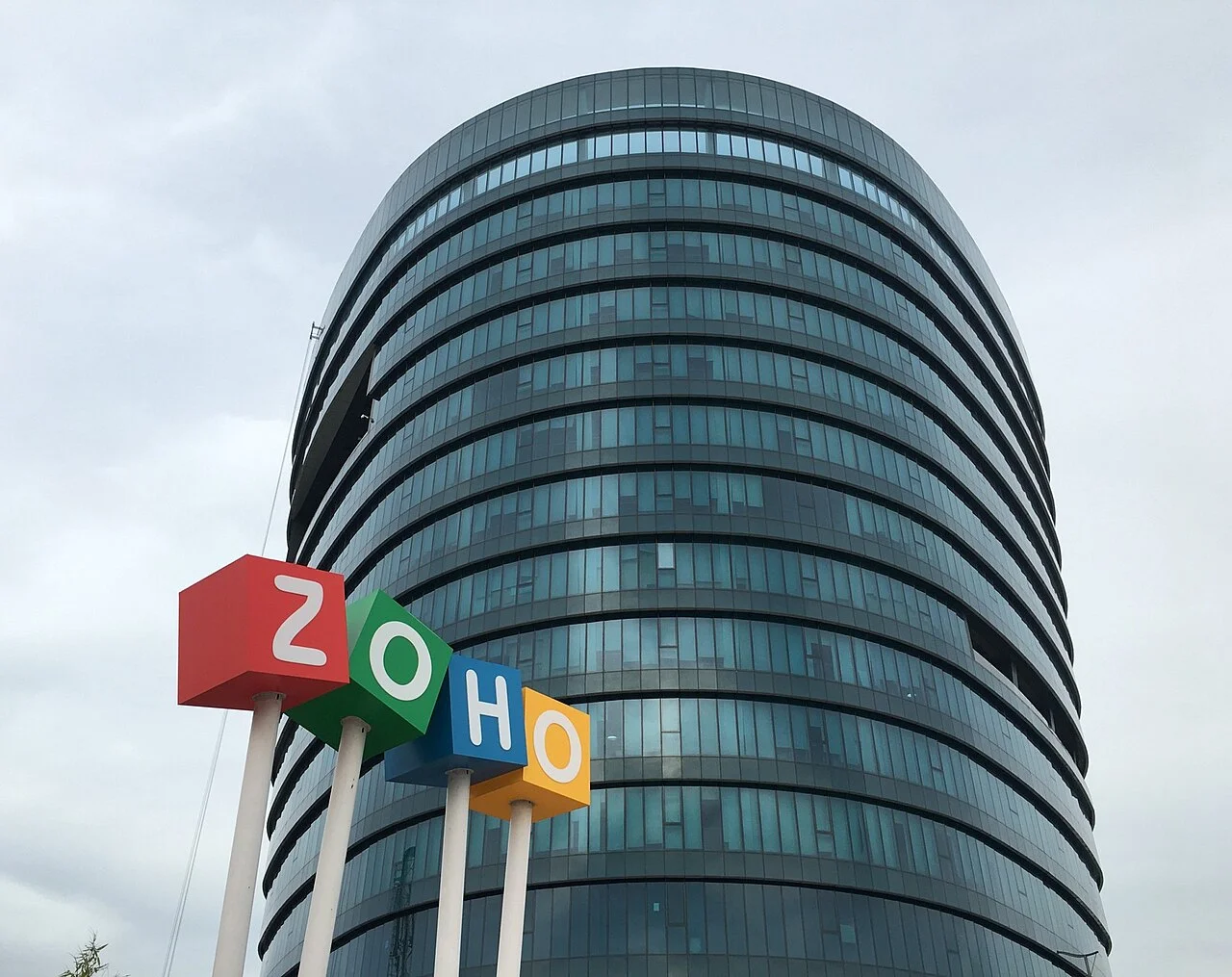 Zoho builds own server platform with Intel to lower AI costs