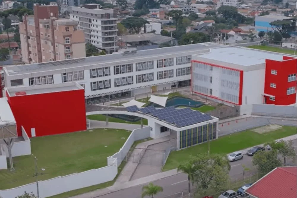 Associação Escola Suíço-Brasileira aprimora gestão educacional e administrativa com ecossistema TOTVS