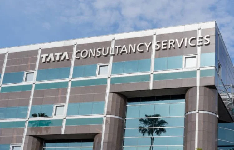 TCS impulsa la creación de centros globales con IA