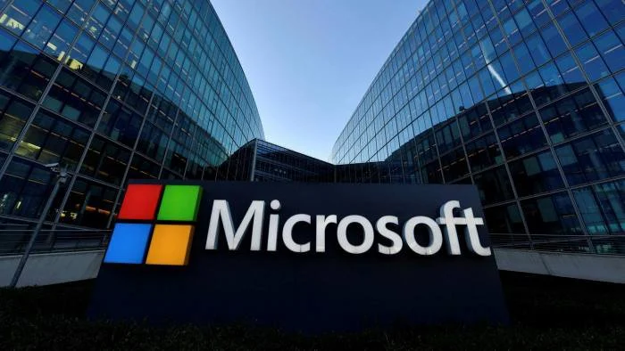 Microsoft alarga disponibilidade global do Copilot Cowork para clientes do Microsoft 365 Copilot