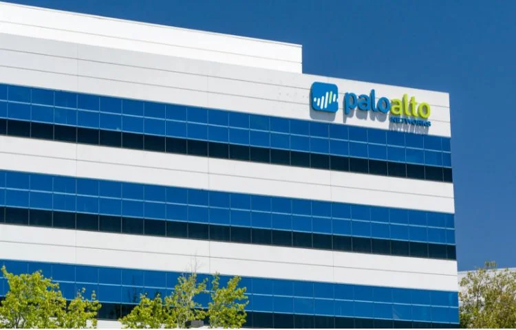Palo Alto Networks completa la adquisición de Portkey para proteger agentes de IA