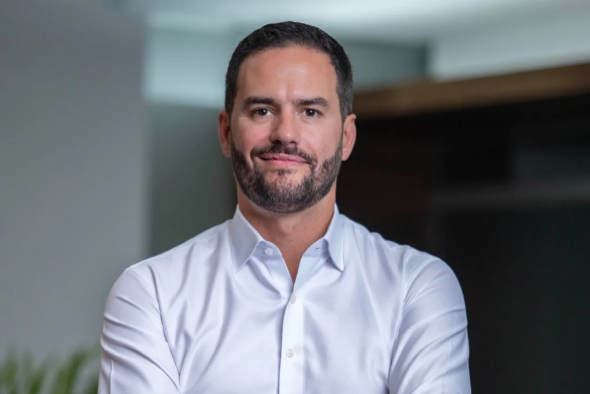 Softtek nomeia David Jiménez como CEO Global e fortalece sua estrutura de liderança